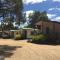 Acacia Caravan Park & Holiday Units