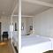 Hotel Trias