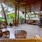 Mikes Dauin Dive Resort