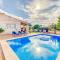 Can Gelaberts by Sealand Villas