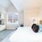Element 52, Auberge Collection