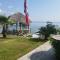 Come Friday Cottages