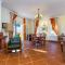 Villa Amarela