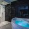 Level Luxury Suites