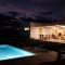 Majanicho Rock - villa with heated pool - Lajares