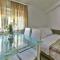 Villa Velzon Guesthouse