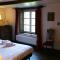 B&B Le Secret Du Bois - Bourseigne-Vieille