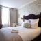 54 Queens Gate Hotel
