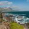 The Sun,Whales and Waves seafront apartment - Hermanus