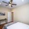 Hackberry St #A Renovated 2BR/2BA Near Downtown
