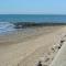 FACE A LA MER , L ARTISTE