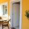 Raphs Studios-Apts By The Sea