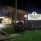 Grand View Inn & Suites