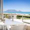 Luxury Private Beachfront 2 bedroom Dolphin Apartment, Blouberg, Cape Town - Kapské Město