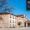 Red Lion Inn & Suites Mineral Wells - Mineral Wells