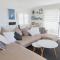 White Beach Cottage
