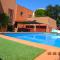 REFUGI DE MAR WITH PRIVATE SWIMMING POOL AND FREE WIFi