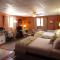 Carlsons Lodge