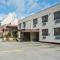 Econo Lodge By the Falls