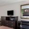 Howard Johnson by Wyndham Newark Airport