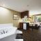 Microtel Inn & Suites by Wyndham Lithonia/Stone Mountain Microtel Inn & Suites by Wyndham Lithonia/Stone Mountain