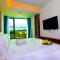 The Aristo by Holy Cow, 2-BR, mountain view