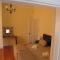 The Crescent Guesthouses - BnB/Self Catering