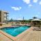 2 Bedroom Top Floor Unit - Ocean Views and Pool- Headlands Resort - ألكساندرا هيدلاند