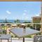 2 Bedroom Top Floor Unit - Ocean Views and Pool- Headlands Resort