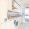 2261-Superb apt on the beach, on Duquesa harbour