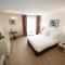 Hotel Cerise Chatou