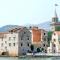 Apartments Lovric with sea view
