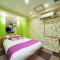 Hotel California Kaminarimon (Adult Only)