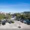 Spacious 4BD Luxury Penthouse with Balcony