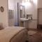 LA DEMEURE Bed and Breakfast