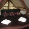 Romeo Cottage - Sleeps 4 - Open Plan Barn - Private Hot Tub & Garden - Stratford-upon-Avon