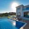 Chloe Luxury Villa