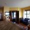 Middle Beach Lodge