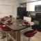 Large Home Accommodates up to 15 in Niagara Falls USA - Ниагара-Фолс