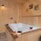 Upper Canyon Inn & Cabins
