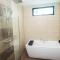 MOLEK REGENCY TAMAN MOLEK