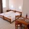 Raphs Studios-Apts By The Sea