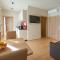 Haus Gregori Modern & Central Stay in Vineyard with Rooftop & Served Breakfast