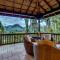 Sleeping Giant Rainforest Lodge