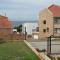 Tamarisk Square 39 - Jeffreys Bay