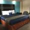 Best Motel - Johnston Corners