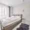 Luxury Long Island Suite