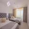 Stunning 5* 4BR-Oceanfront-Apartment