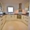 12 Lochiel Road
