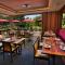 Cedarbrook Lodge